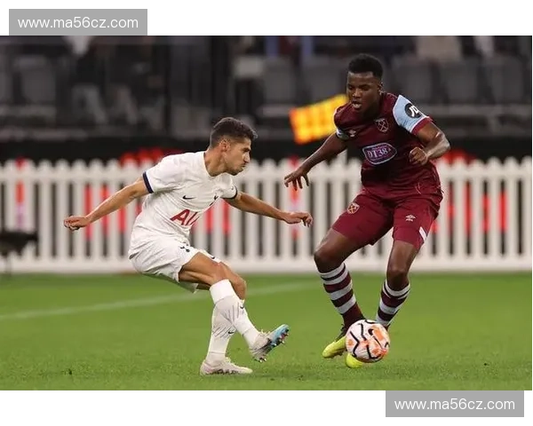 全球足球友谊赛精彩纷呈 各国球队热身备战即将到来的国际大赛